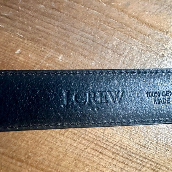 J-crew Men’s square silver buckle, black leather belt. Size 30 - Picture 5 of 5